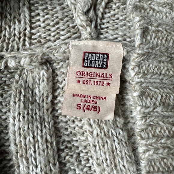 Cream vintage Faded Glory knitted thick lightweight warm sweater weather… - Picture 4 of 4